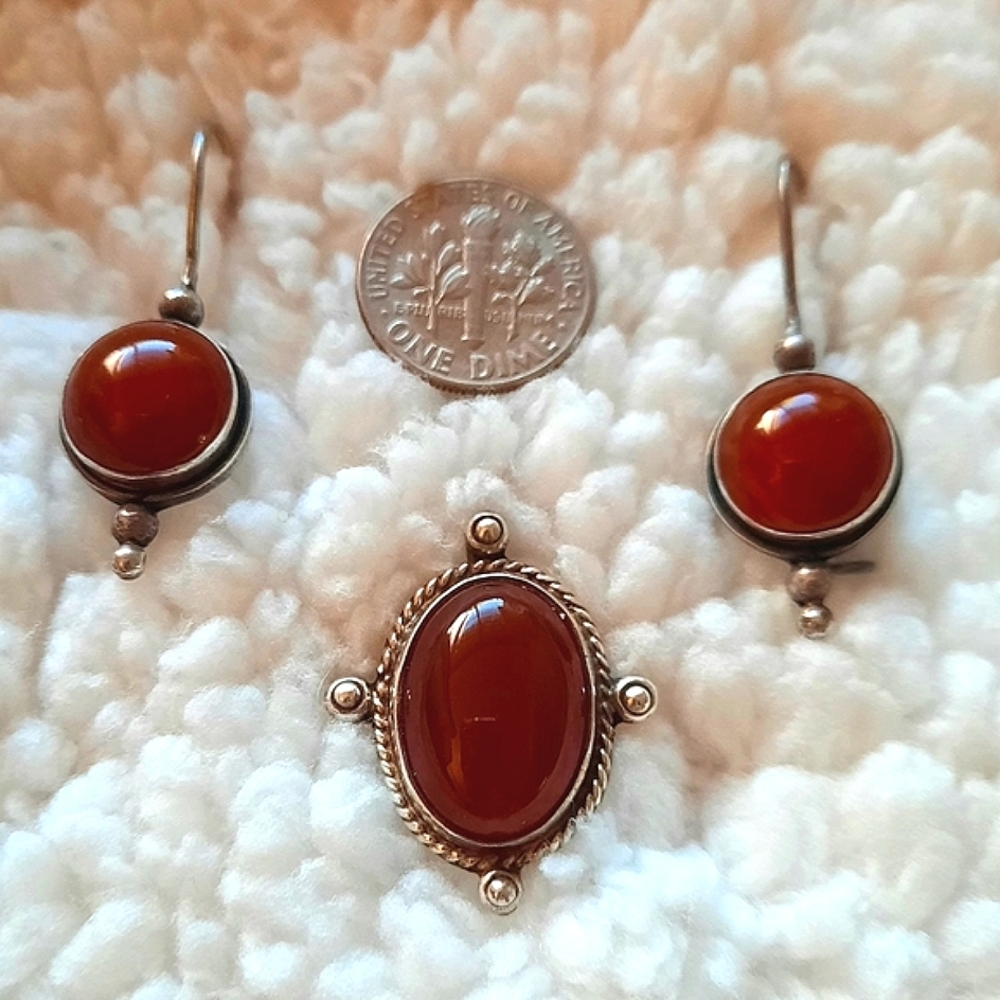 Carnelian and Sterling Silver Pendant with Coordinating Pierced Earrings